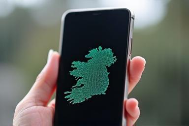 Image of a modern smartphone representing the second prize.